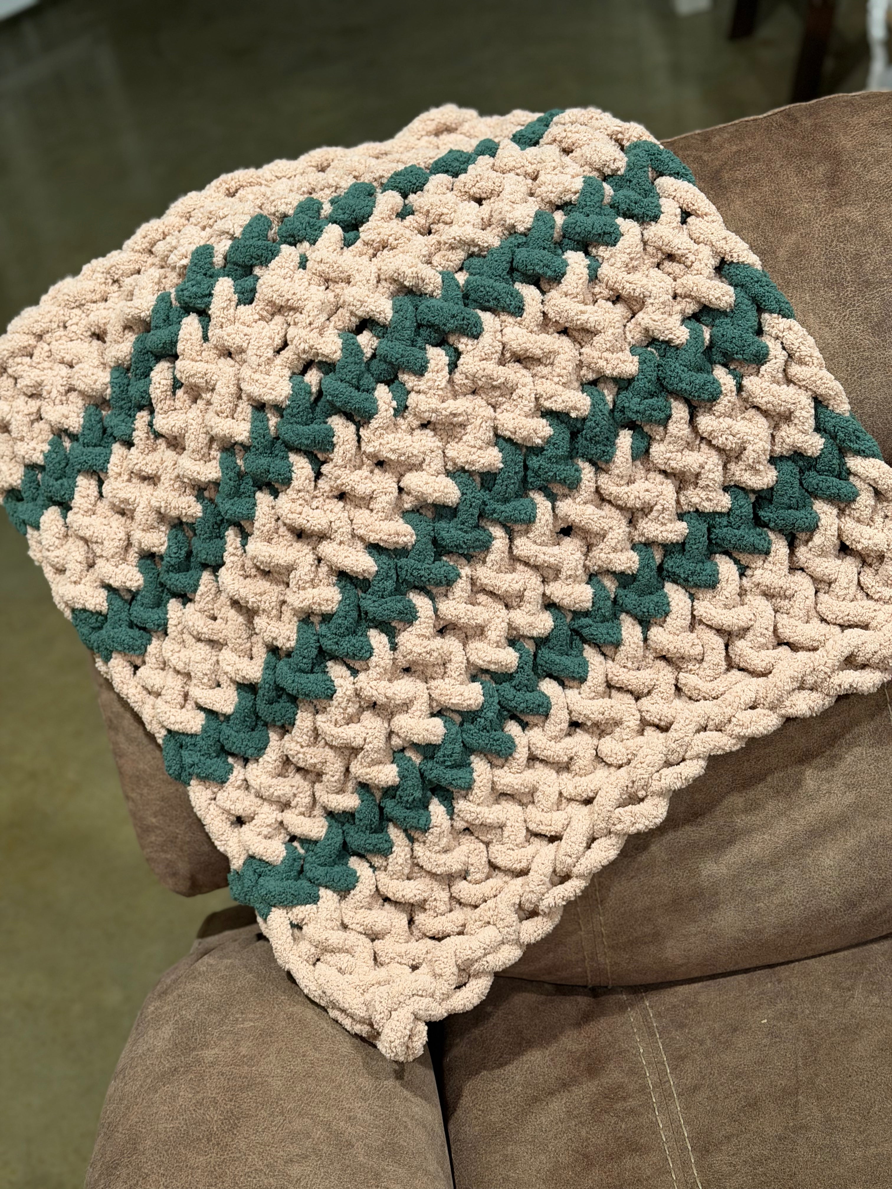 Cabin Moss Baby Throw